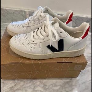 Veja V-10 Sneakers